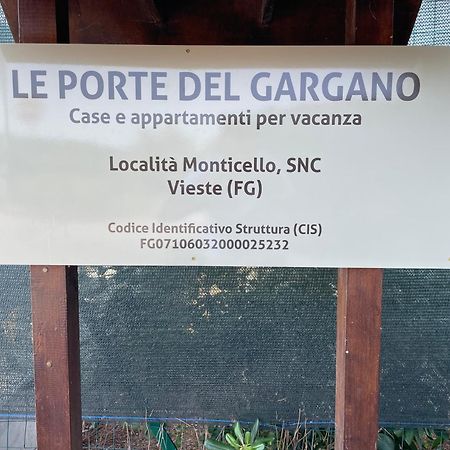 Appartamenti Le Porte Del Gargano Vieste Exteriör bild