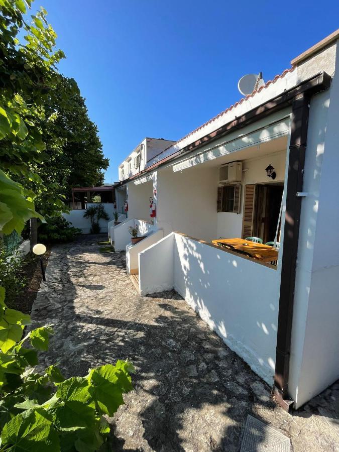 Appartamenti Le Porte Del Gargano Vieste Exteriör bild